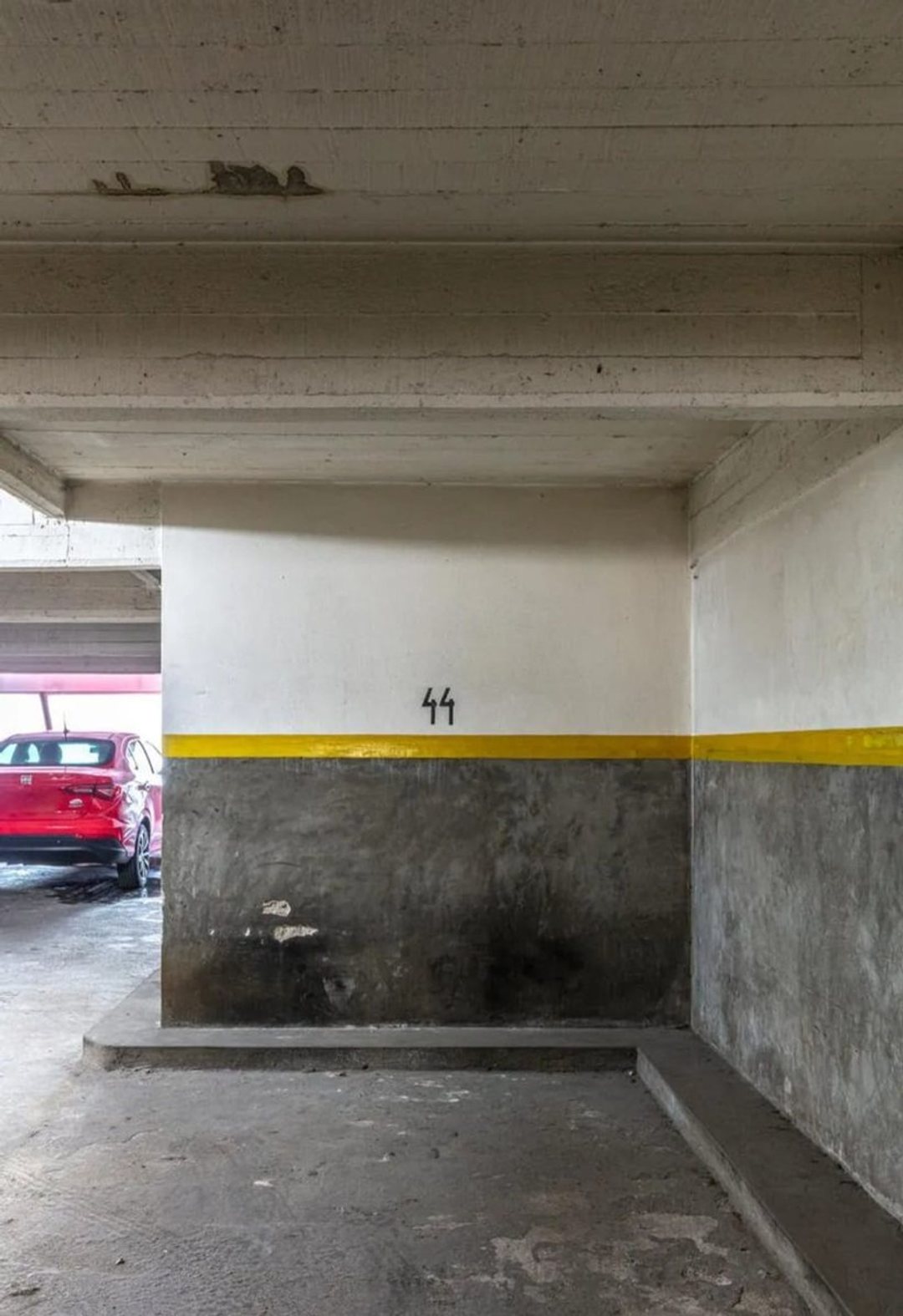 Venta Cochera cubierta Palermo Seguridad 24 hs