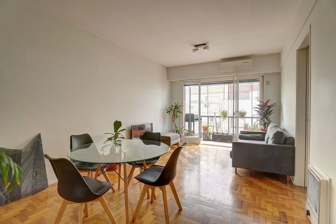 Depto 3 Amb en Venta Las Cañitas Semipiso c/Balcón