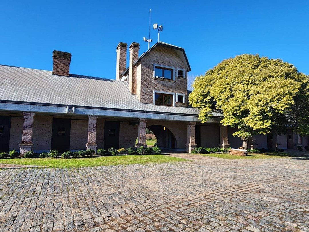 VENTA LOTE CLUB DE CAMPO CASTELO REAL G.RODRIGUEZ