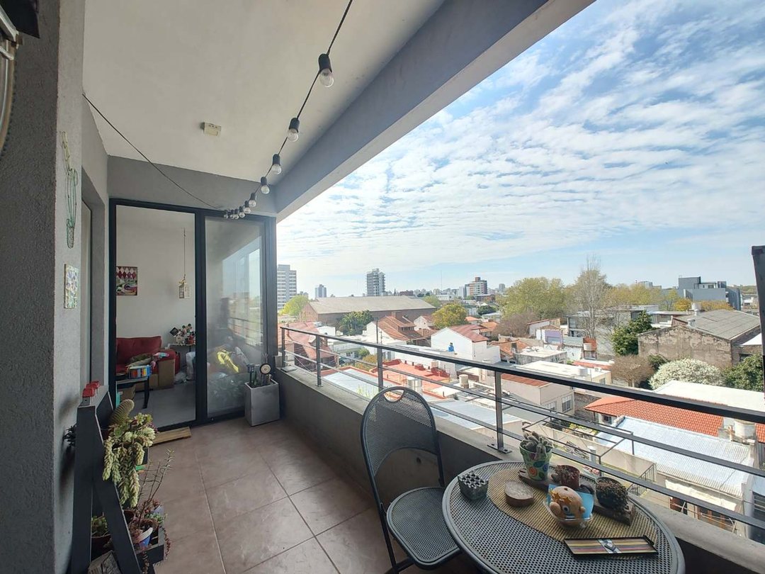 Venta departamento 3 amb con cochera en Bernal