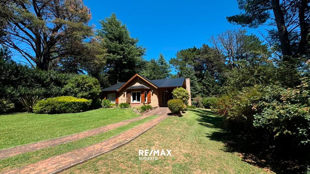 VILLA VENTANA - HERMOSA CASA EN MUY AMPLIO LOTE