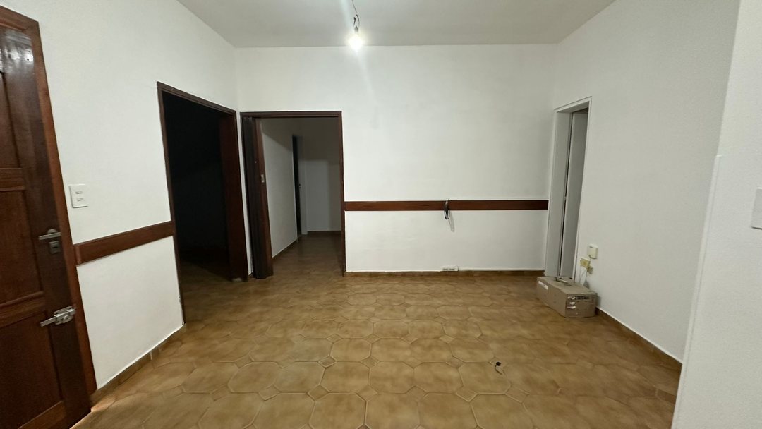 ALQUILER CASA 3 AMBIENTES C/COCHERA - CASTELAR