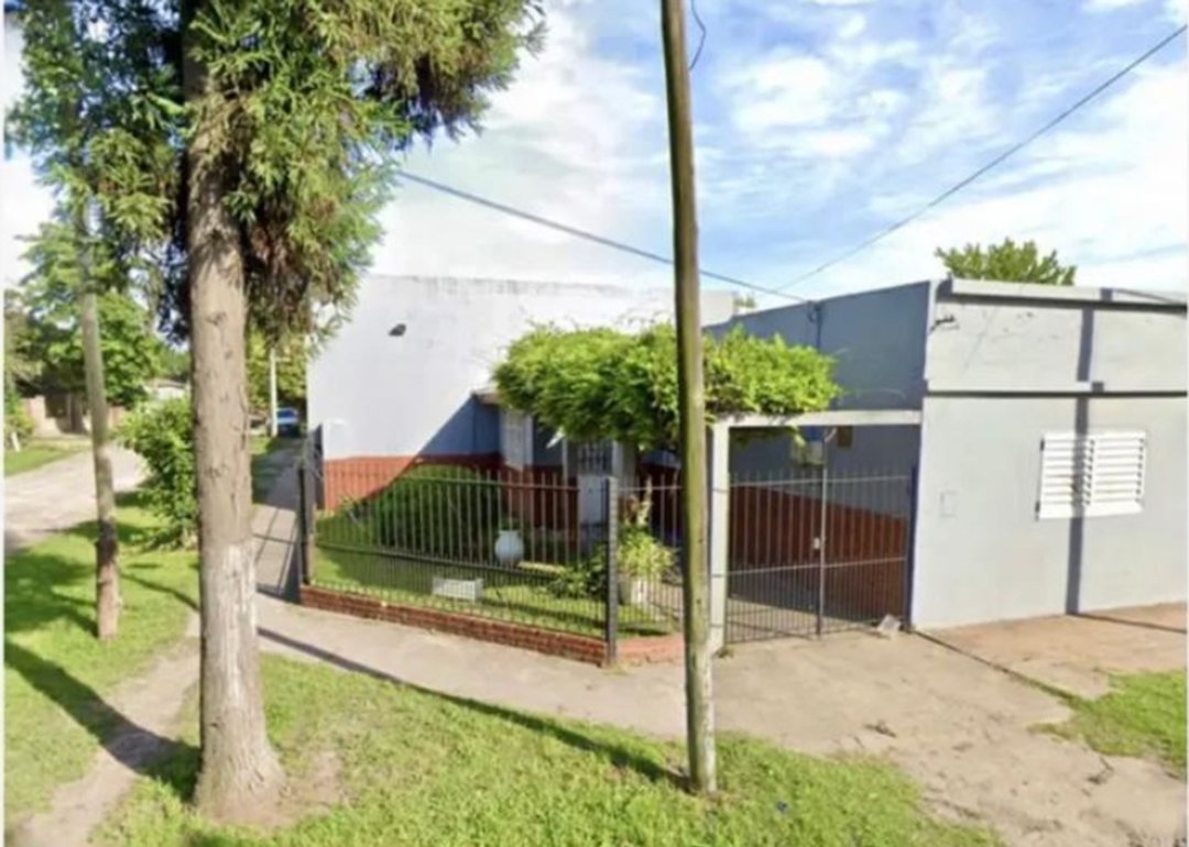 Amplio local multiples usos mas vivienda