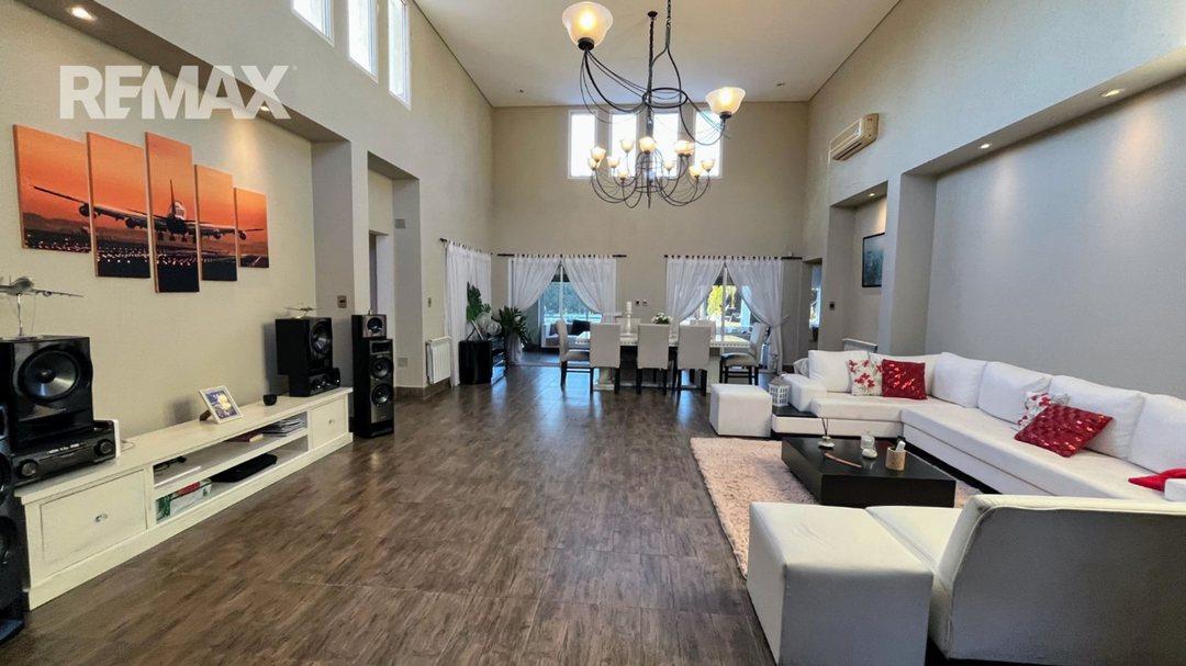 Casa Venta 5 Amb Lujan Los Puentes  Apto Credito
