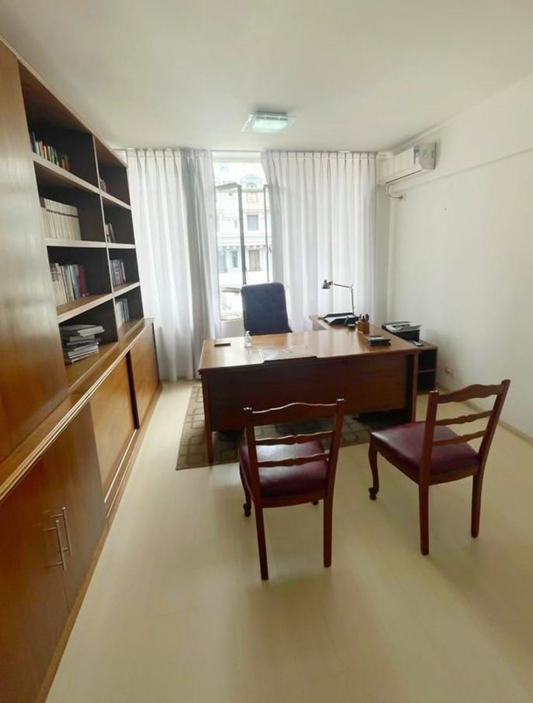 VENTA OFICINA ZONA TRIBUNALES