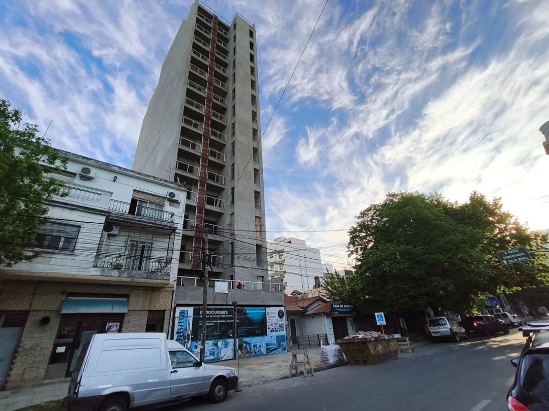 MONOAMBIENTE A LA VENTA EN CASEROS, A ESTRENAR!