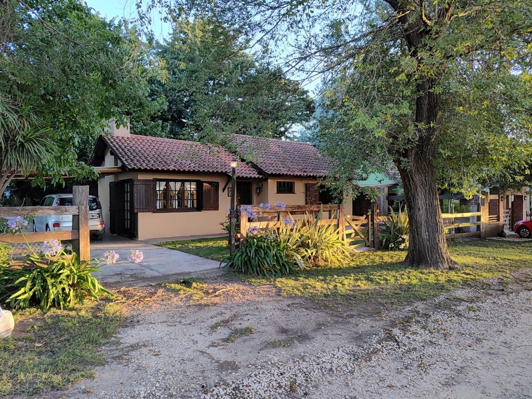 Venta casa  Colinalegre 3 amb con quincho