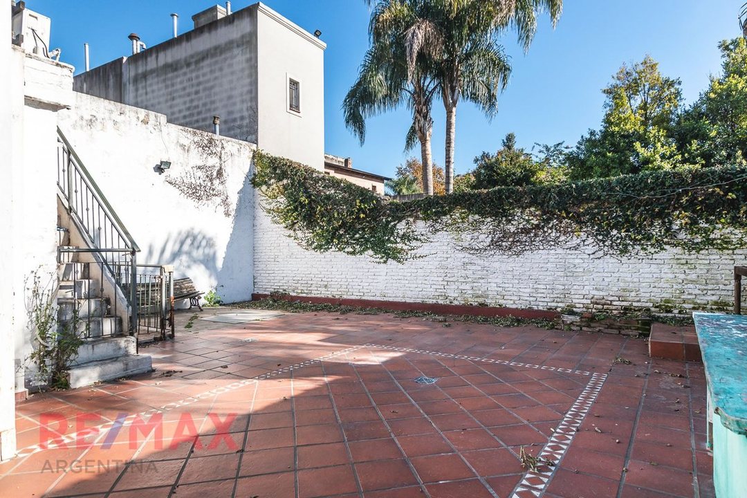 VENTA CASA 4 AMBIENTES HAEDO LOTE PROPIO