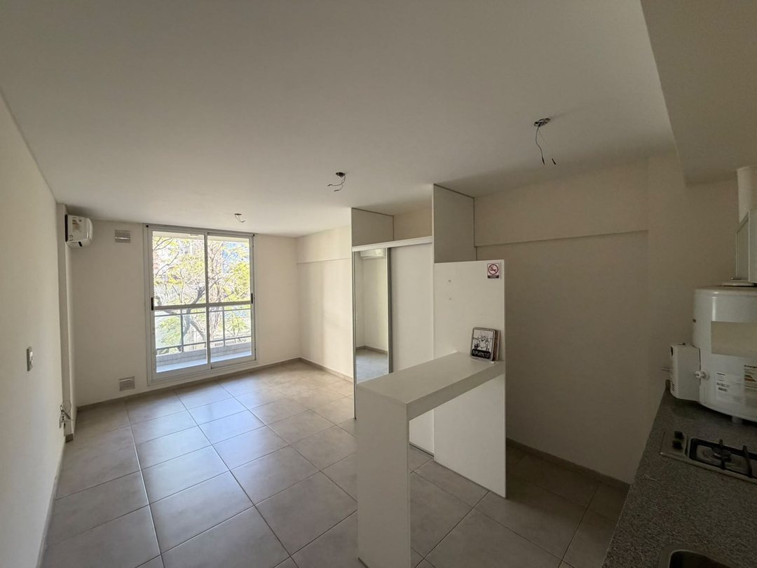 ALQUILER MONOAMBIENTE ZONA RIO CON PILETA