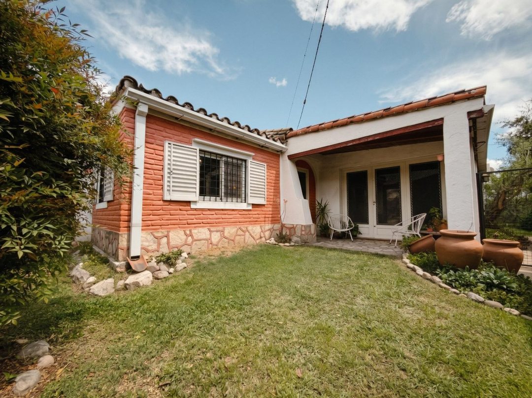 VENTA OPORTUNIDAD CASA Y LOCAL EN BIALET MASSE