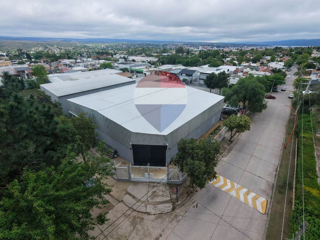ALQUILER GALPON INDUSTRIAL DE 670 M2 CARLOS PAZ