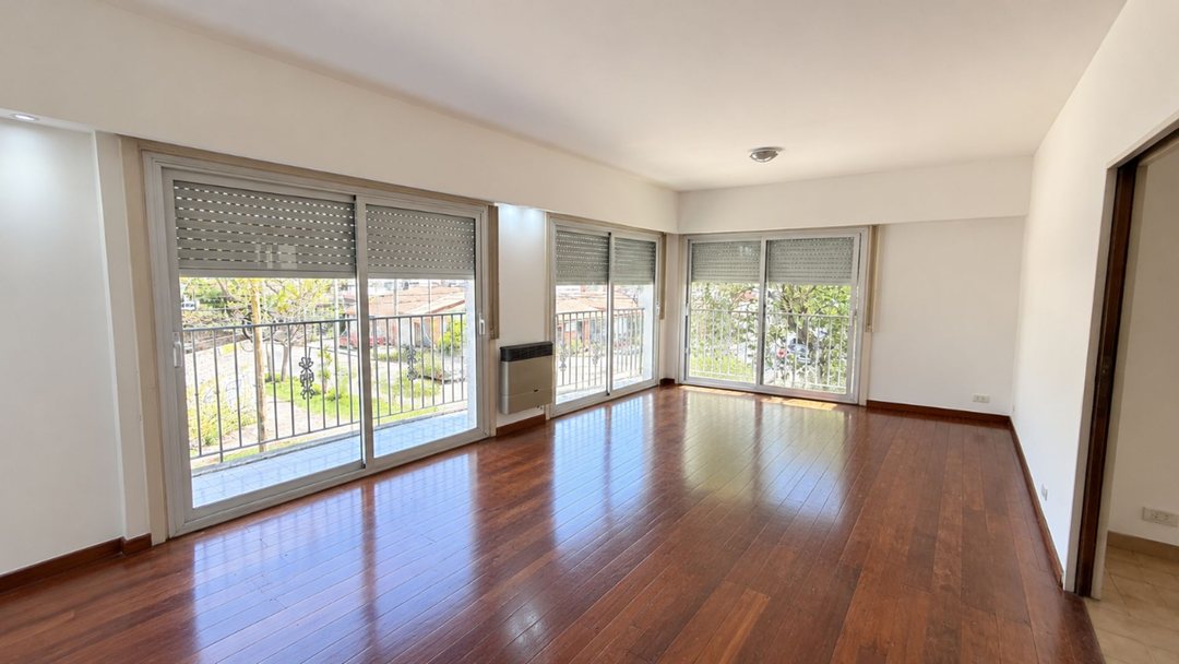 Depto tipo casa - Boulogne - Alquiler