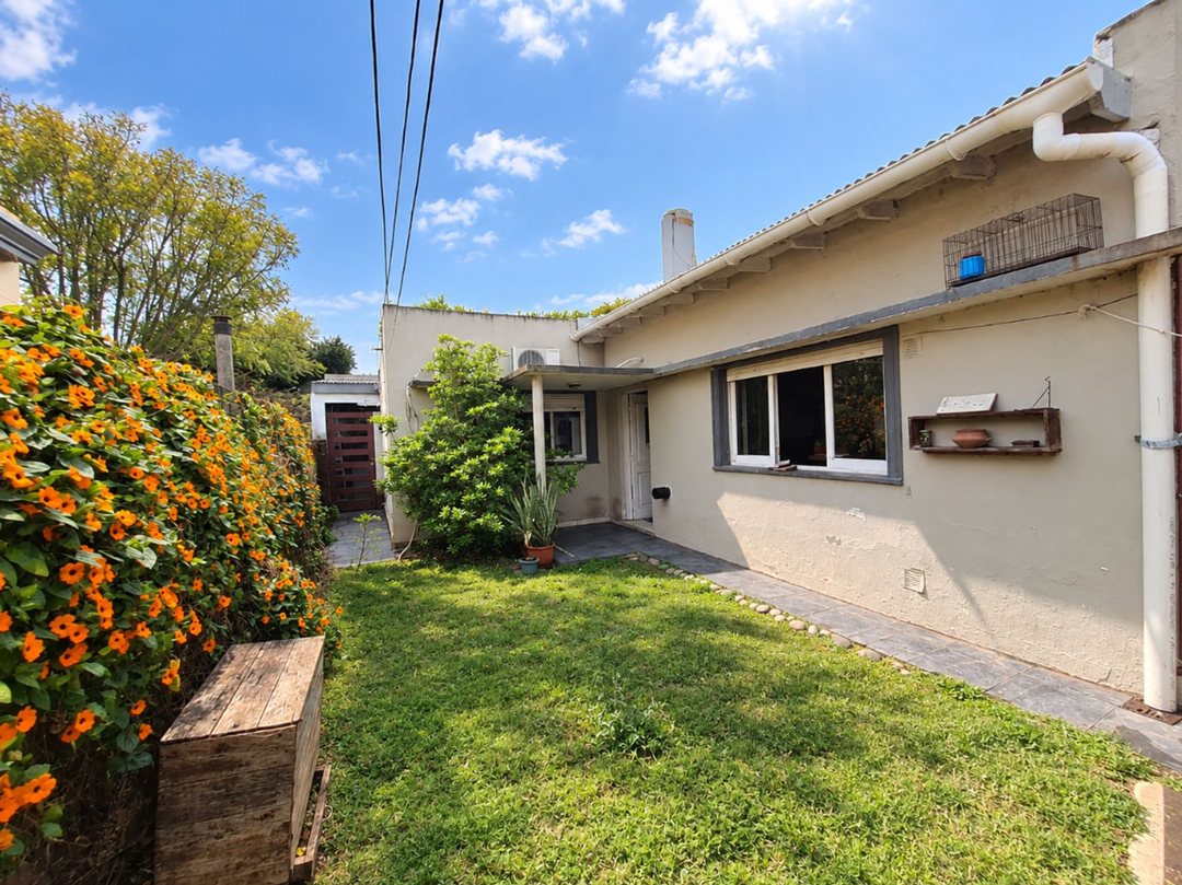 PH EN VENTA CON PATIO CALLE 6 520 y 521