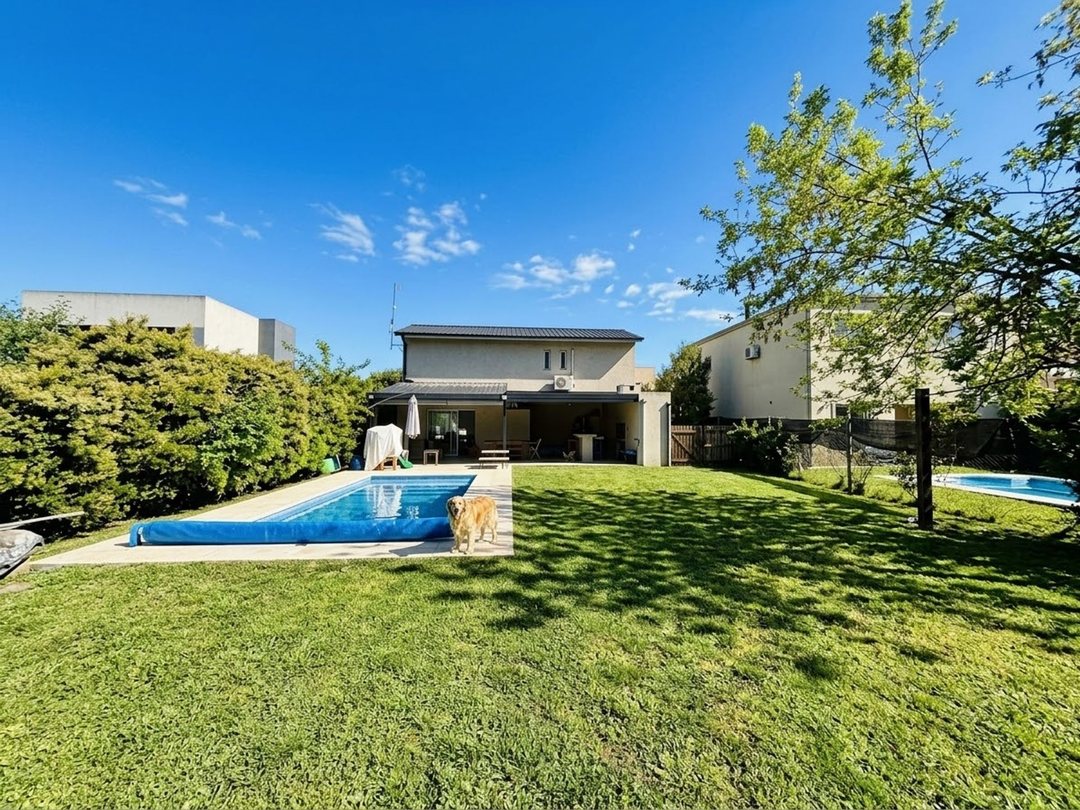 Casa venta Pilar del Este Pileta Santa Guadalupe