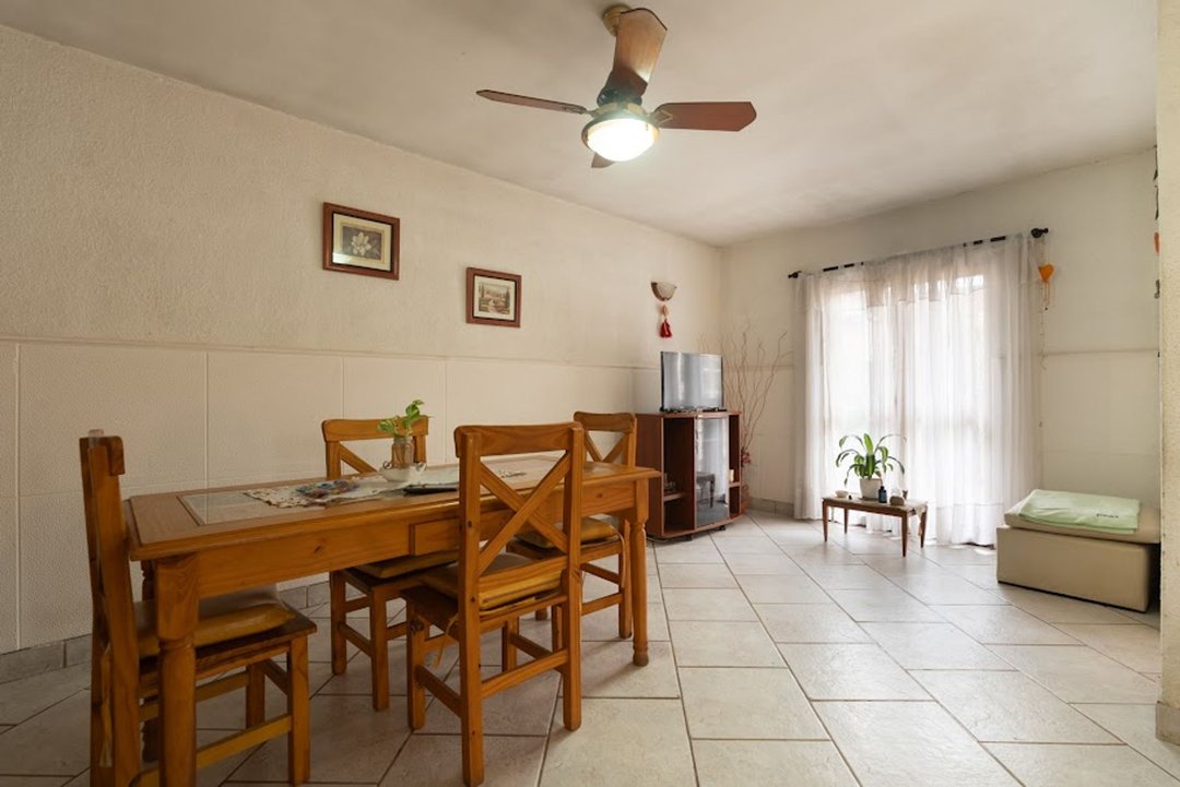 CASA EN VENTA 3 DORMITORIOS Y COCHERA