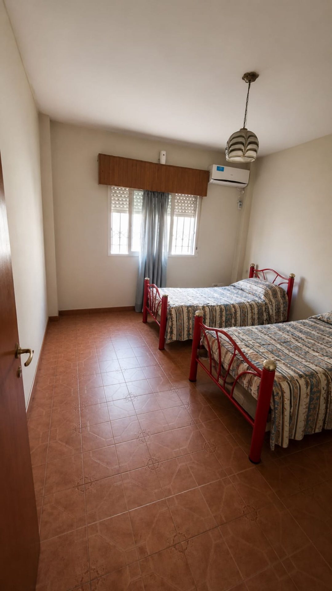 CASA 3 AMBIENTES VENTA ISIDRO CASANOVA