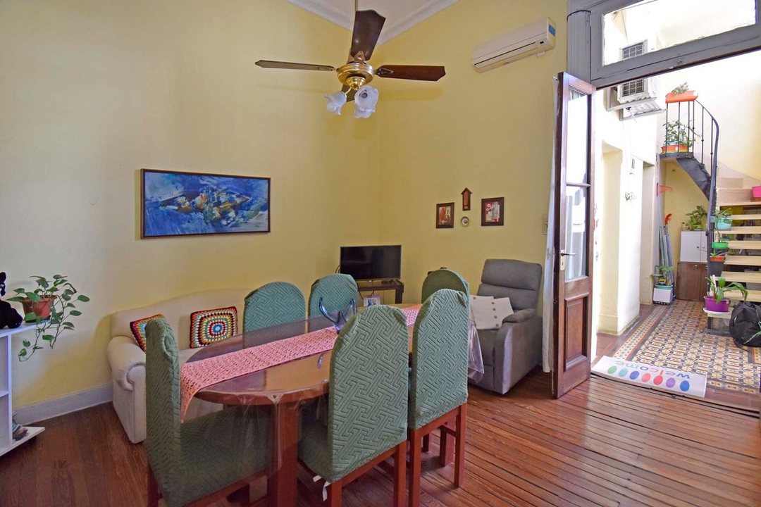 Venta PH 4 ambientes + escritorio MUY LUMINOSO