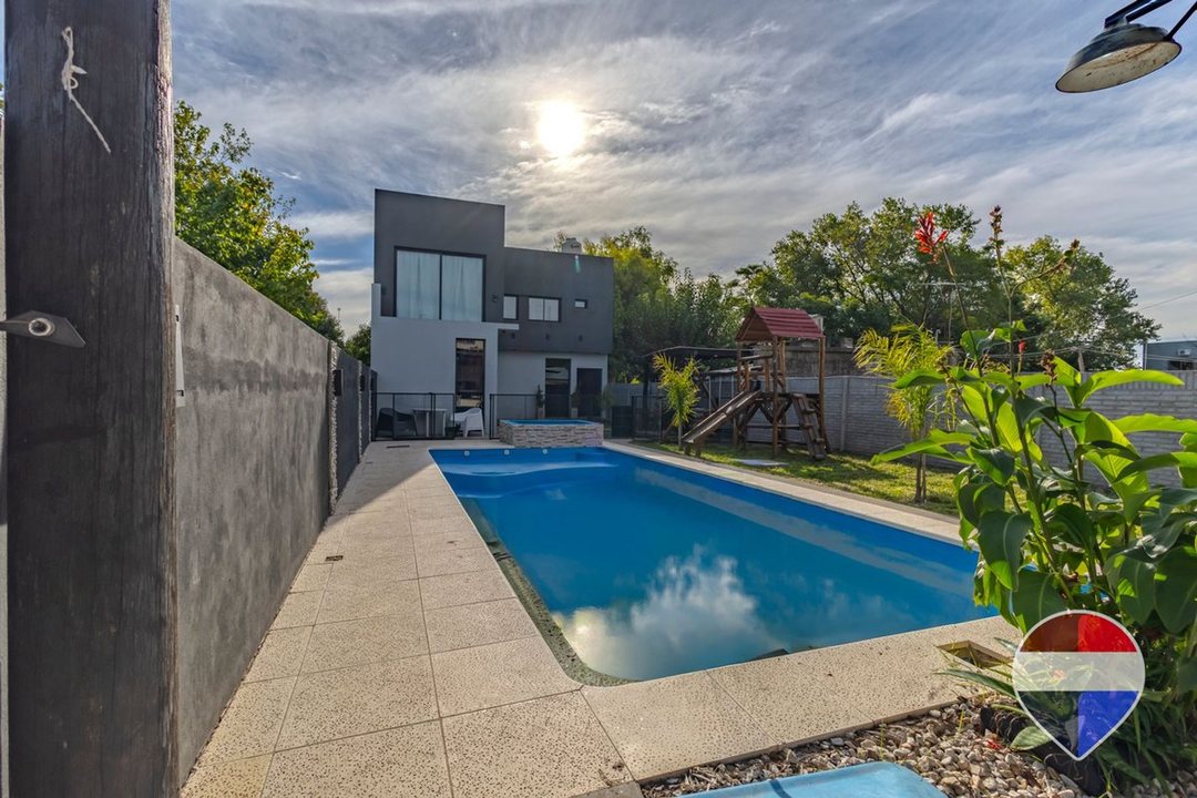 CASA VENTA GORINA 3 DORMITORIOS PARQUE PILETA