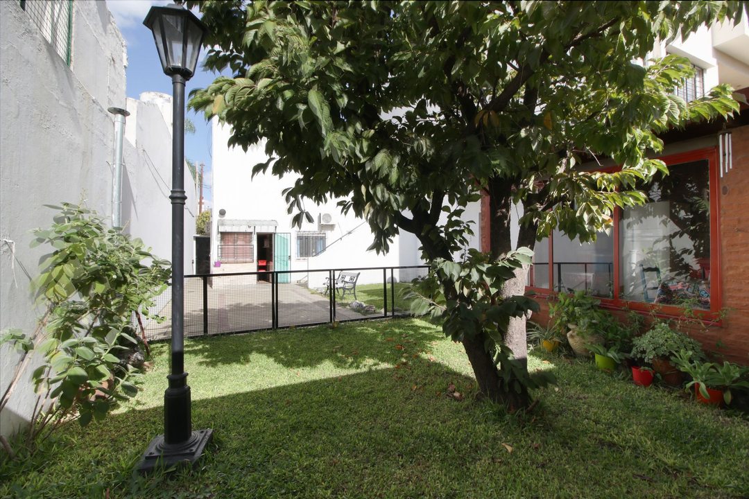 CASA 4 AMBIENTES VENTA RAMOS MEJIA PERMUTA