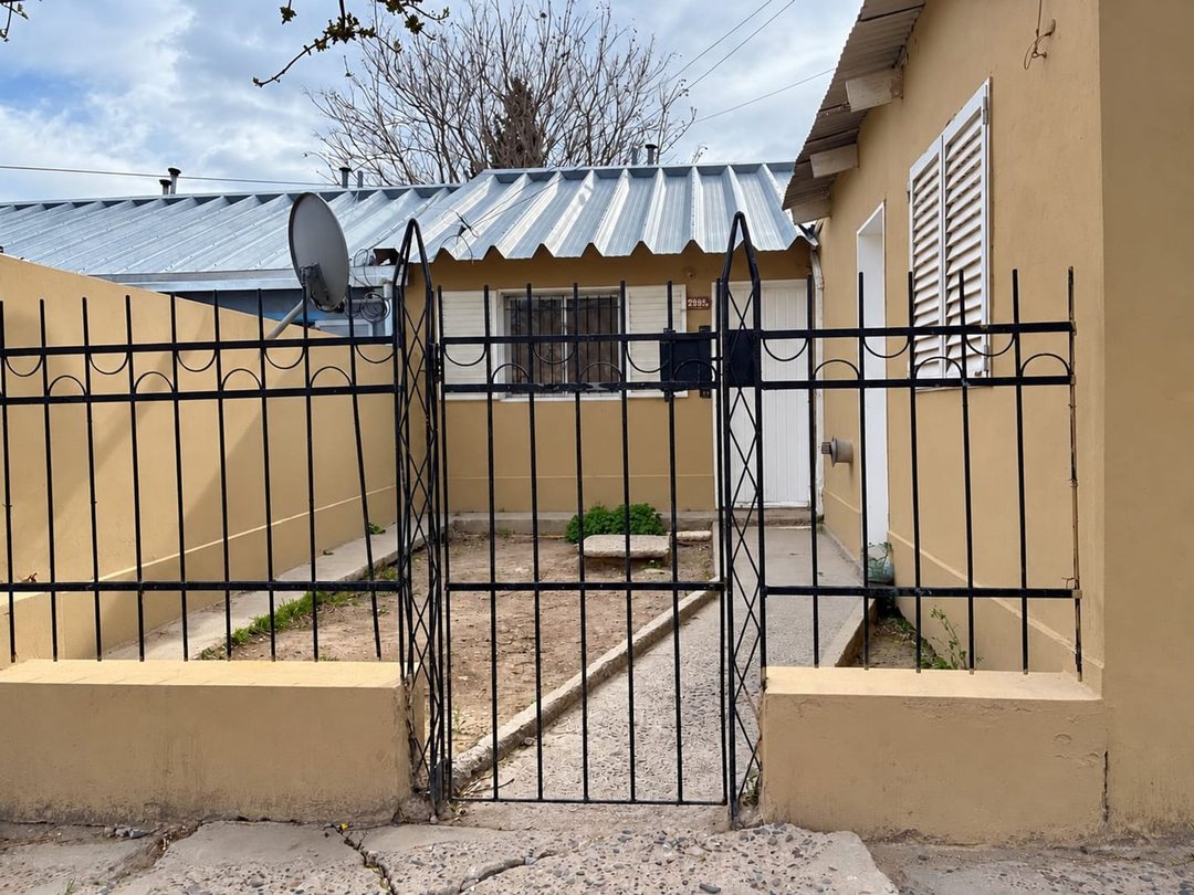 CASA + DEPARTAMENTO EN VENTA 186 VIVIENDAS EN ROCA