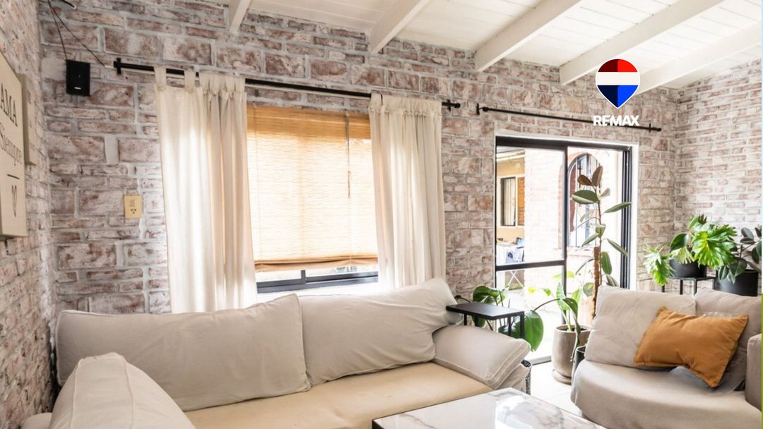 VENTA CASA 4 DORM BARRIO SAN CARLOS ZONA SUR
