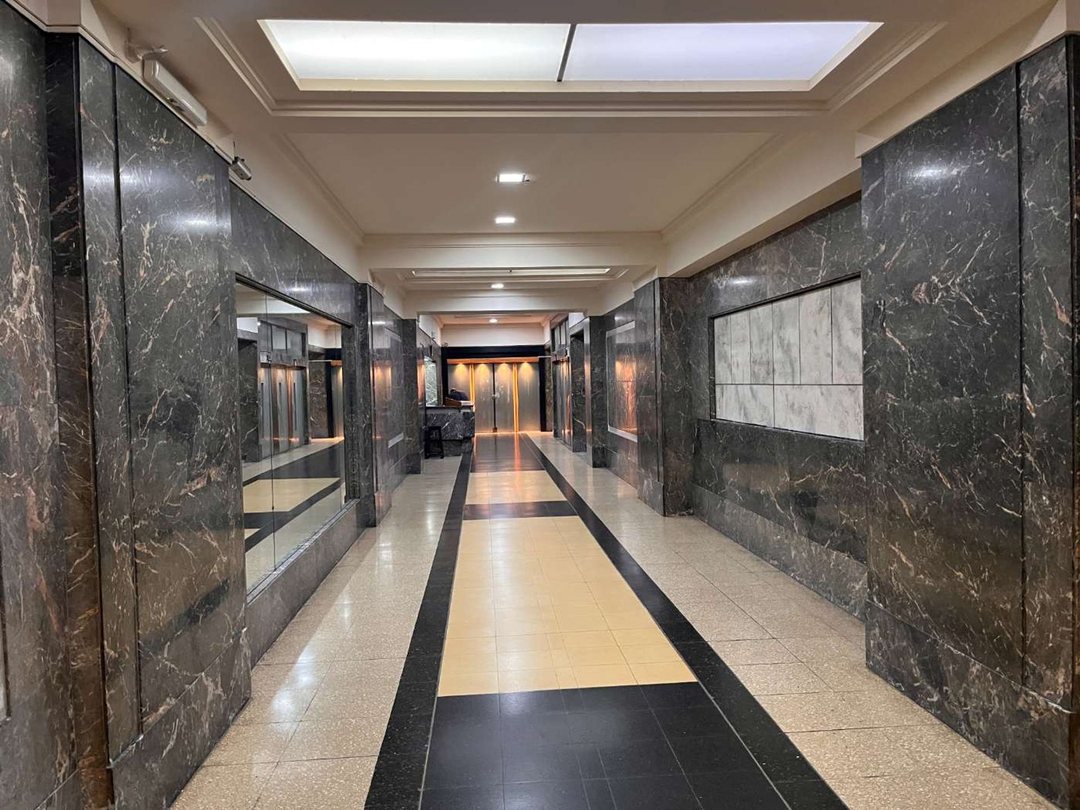 VENTA OFICINA MICROCENTRO 230M2 MULTIPLES OPCIONES