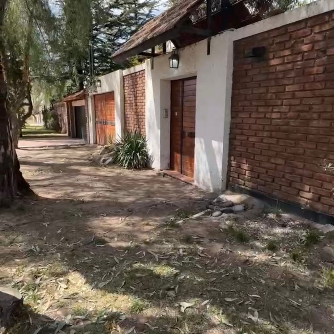 CASA EN VENTA EN VISTALBA, LUJÁN DE CUYO