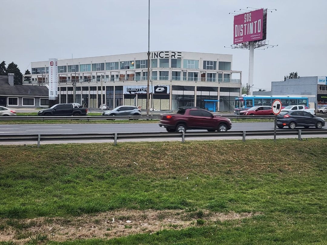 Venta con Renta Local a ESTRENAR  Pilar km 53