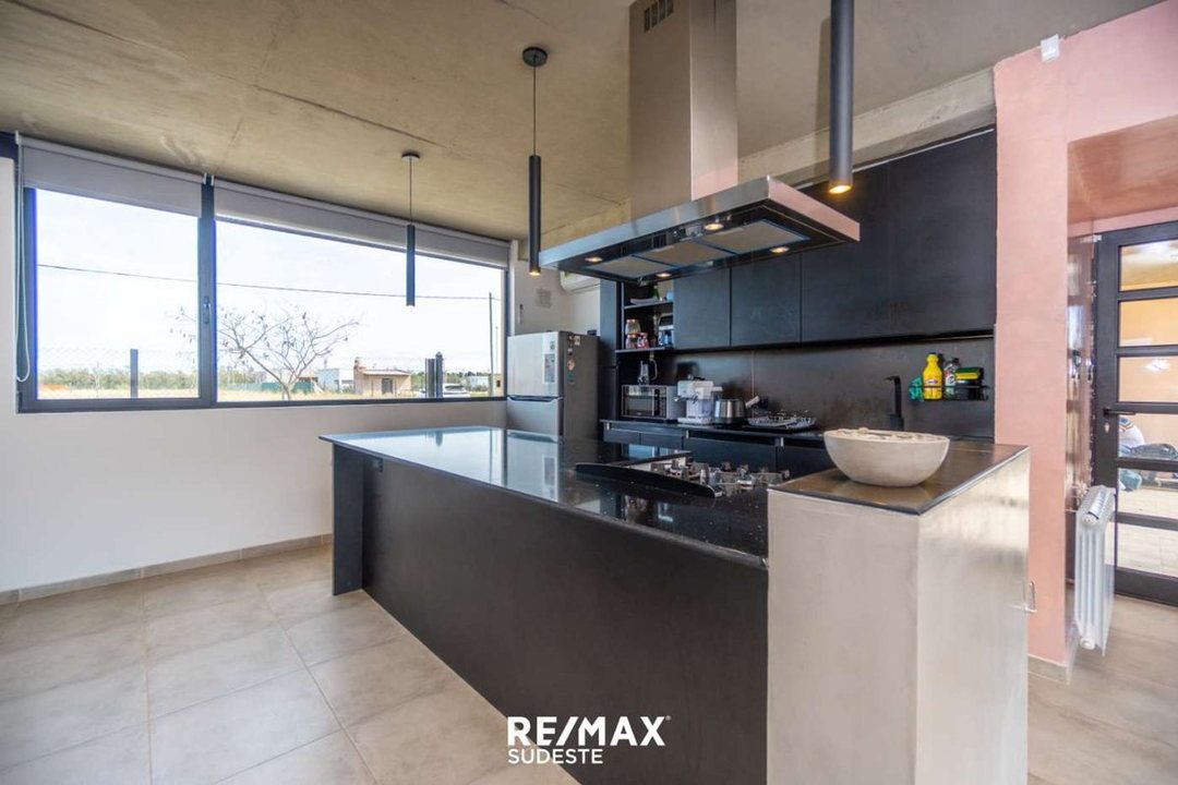 VENTA CASA EXCELENTE BARRIO PETRONA PREMIUM