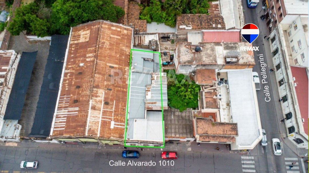 VENTA CASA CON LOCALES COMERCIALES CENTRO