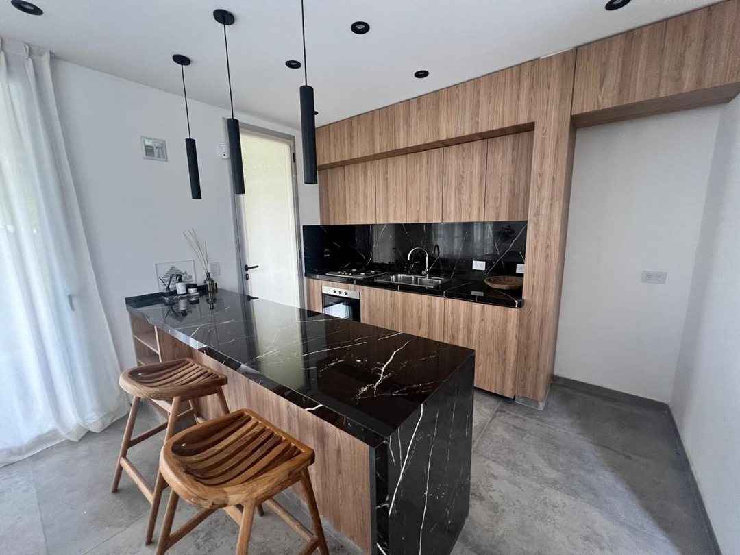 CASA EN VENTA EN GONNET