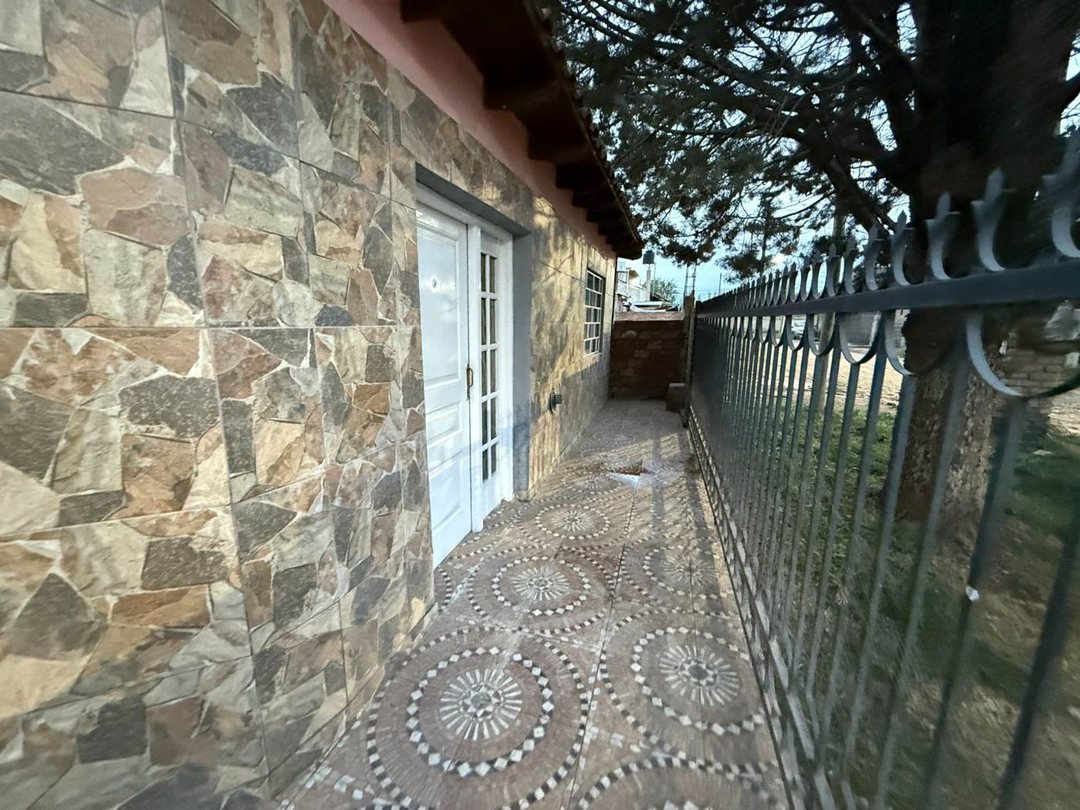 VENTA CASA + SALON BARRIO LOS ALAMOS