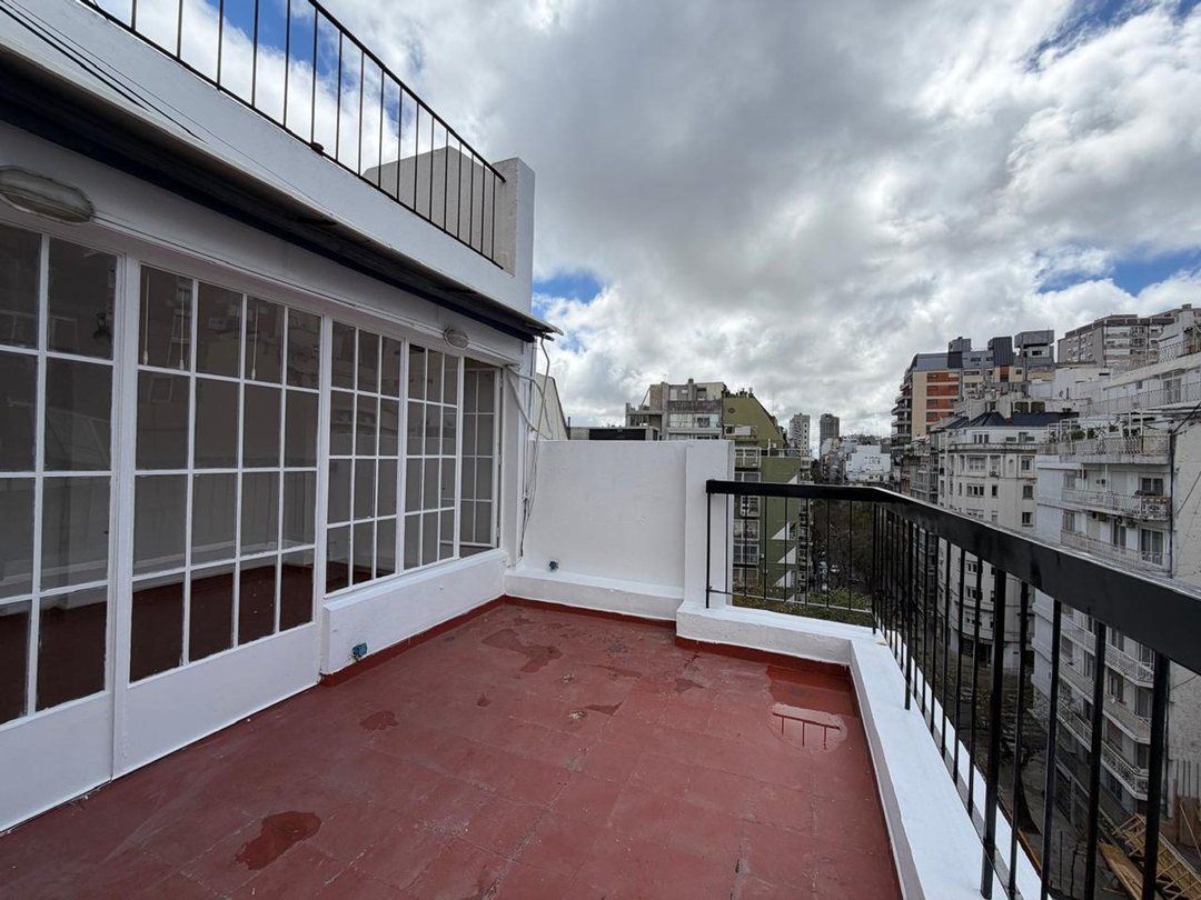 ALQUILER MONOAMBIENTE RECOLETA CON BALCON TERRAZA