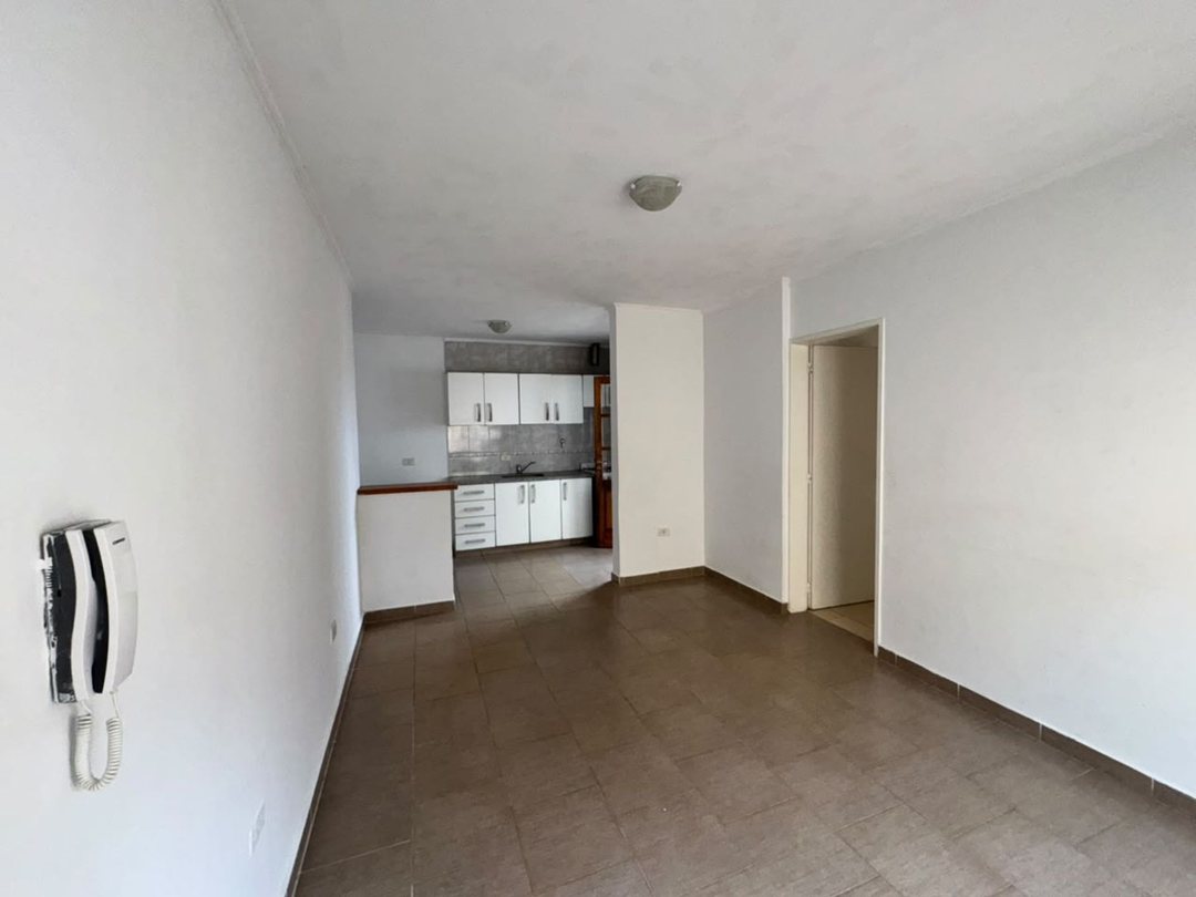 VENTA DEPARTAMENTO 2 AMBIENTES, TANDIL.