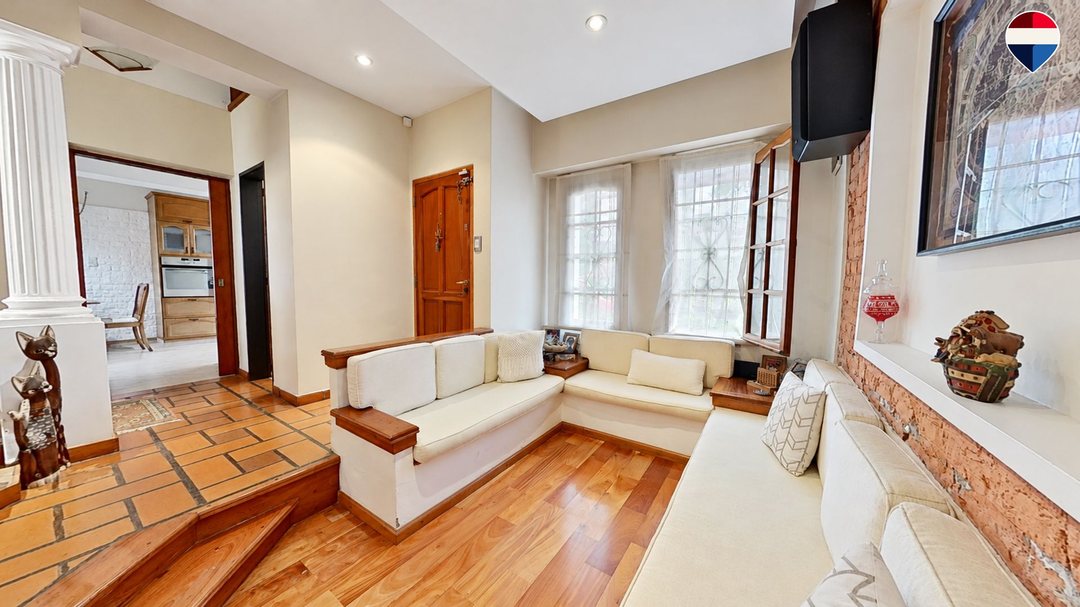 VENTA CASA 5 AMB LINIERS UBICACION QUINCHO TERRAZA