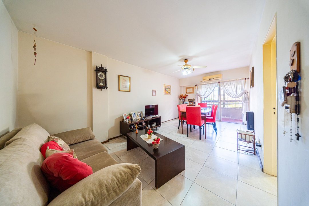 Venta departamento  dos dormitorios con balcón