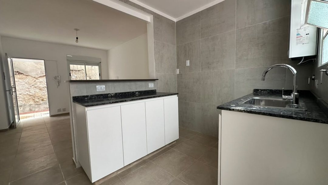 INTERNO A LA VENTA EN CONSTITUYENTES