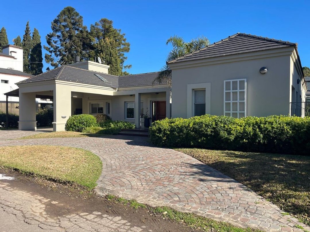 CASA 4 AMB COUNTRY CLUB PR LOMA VERDE- APT CREDITO