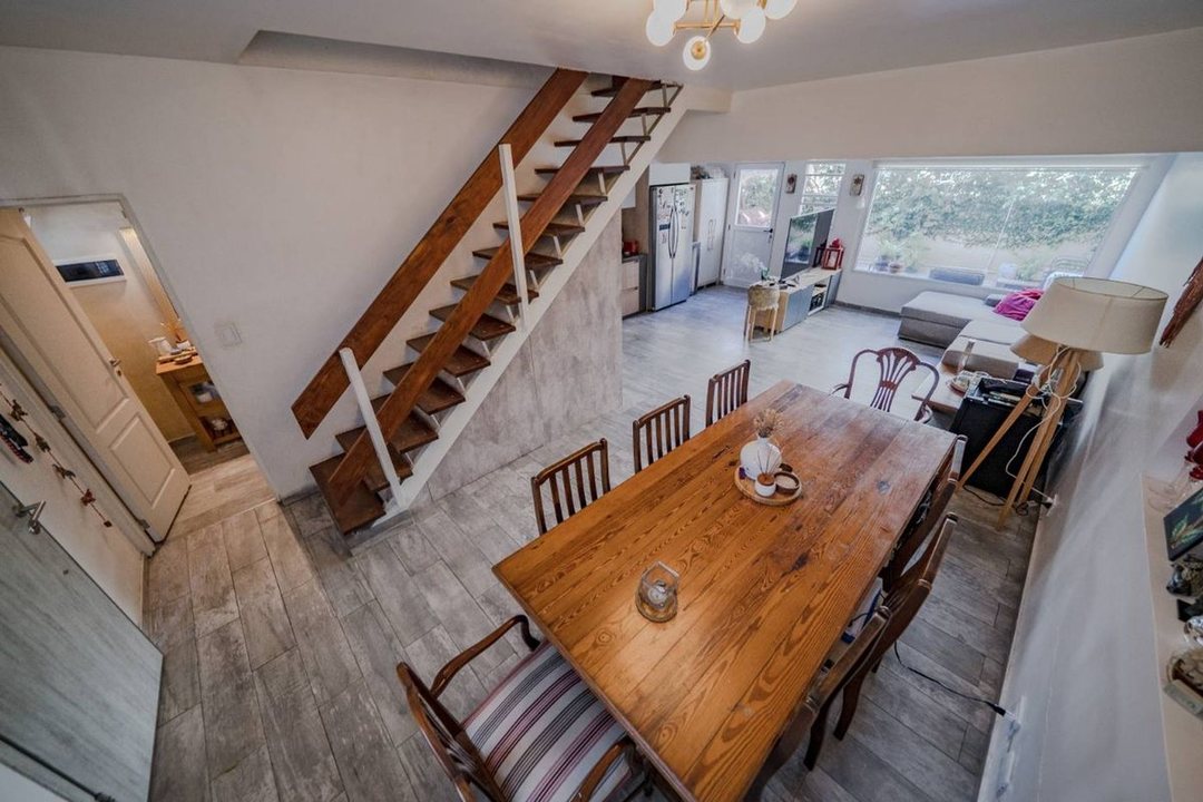 VENTA CASA 4 AMBIENTES OLIVOS