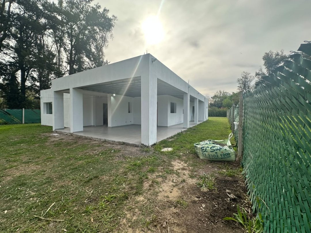 CASA EN CONSTRUCCION EN GENERAL RODRIGUEZ
