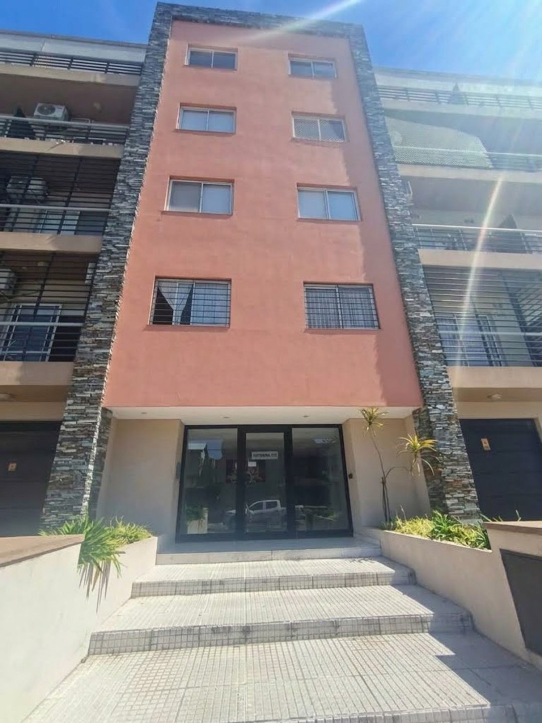 VENTA DEP. 2 AMB. C/BALCON PALOMAR PERMUTA
