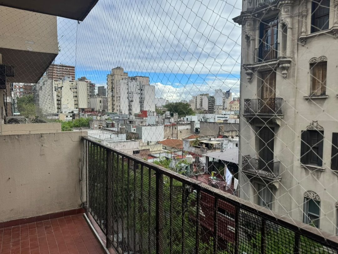 VENTA DEPTO 2 AMBIENTES CON BALCON BALVANERA