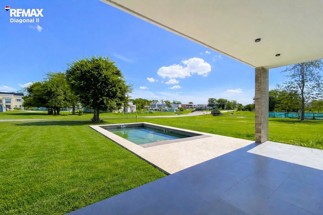CASA EN VENTA, GREENVILLE, 5 DORM. HUDSON. CENTRAL