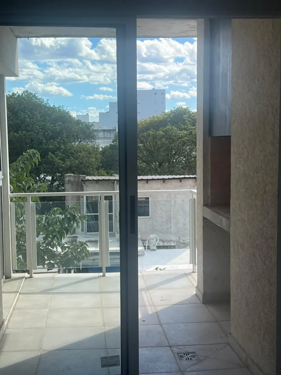 ASADOR EN TU BALCON , NUEVO VENI A ESTRENARLO