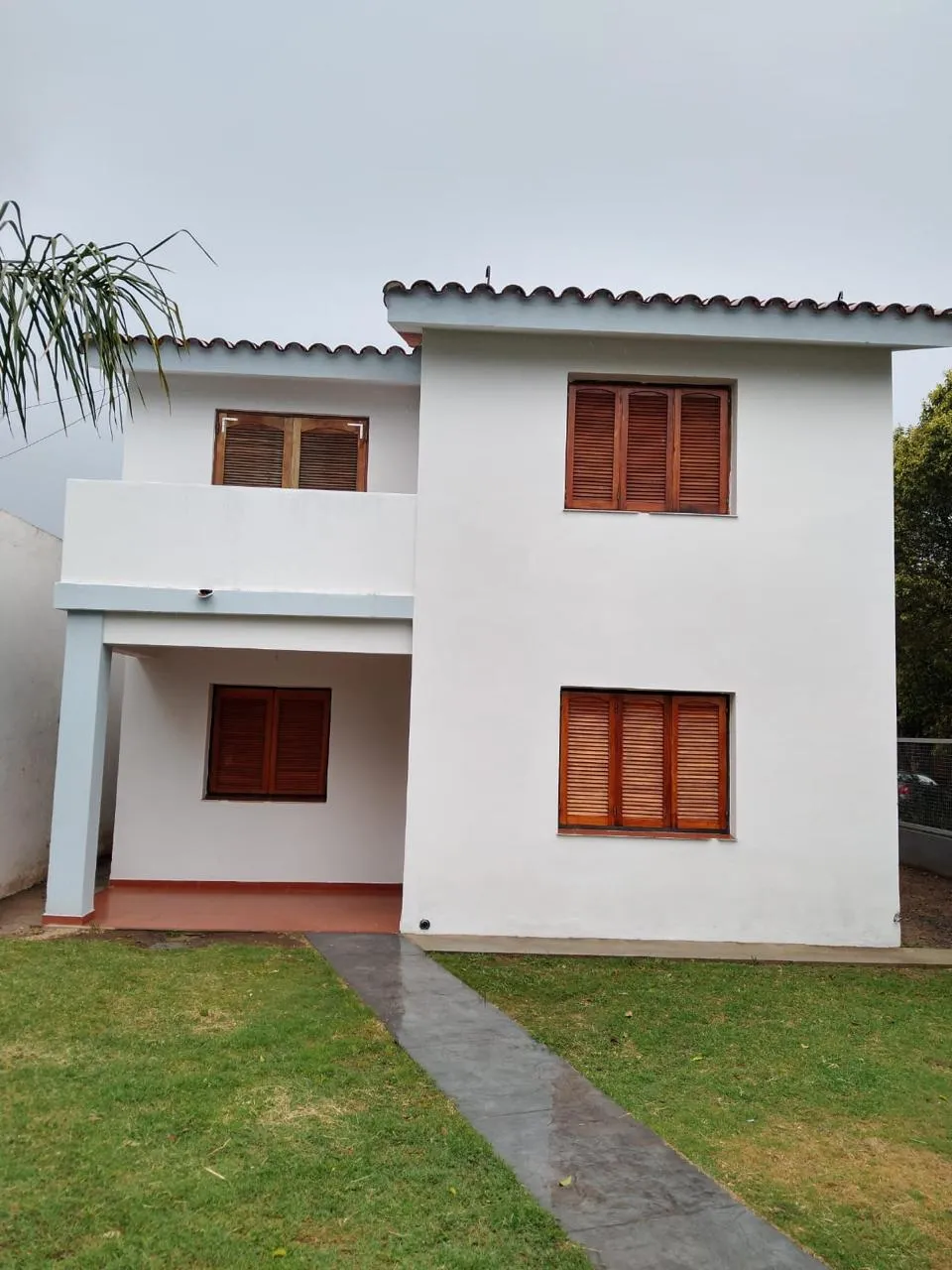 ALQ. EXC. DUPLEX DE 2 DORM B° POETA LUGONES!!!