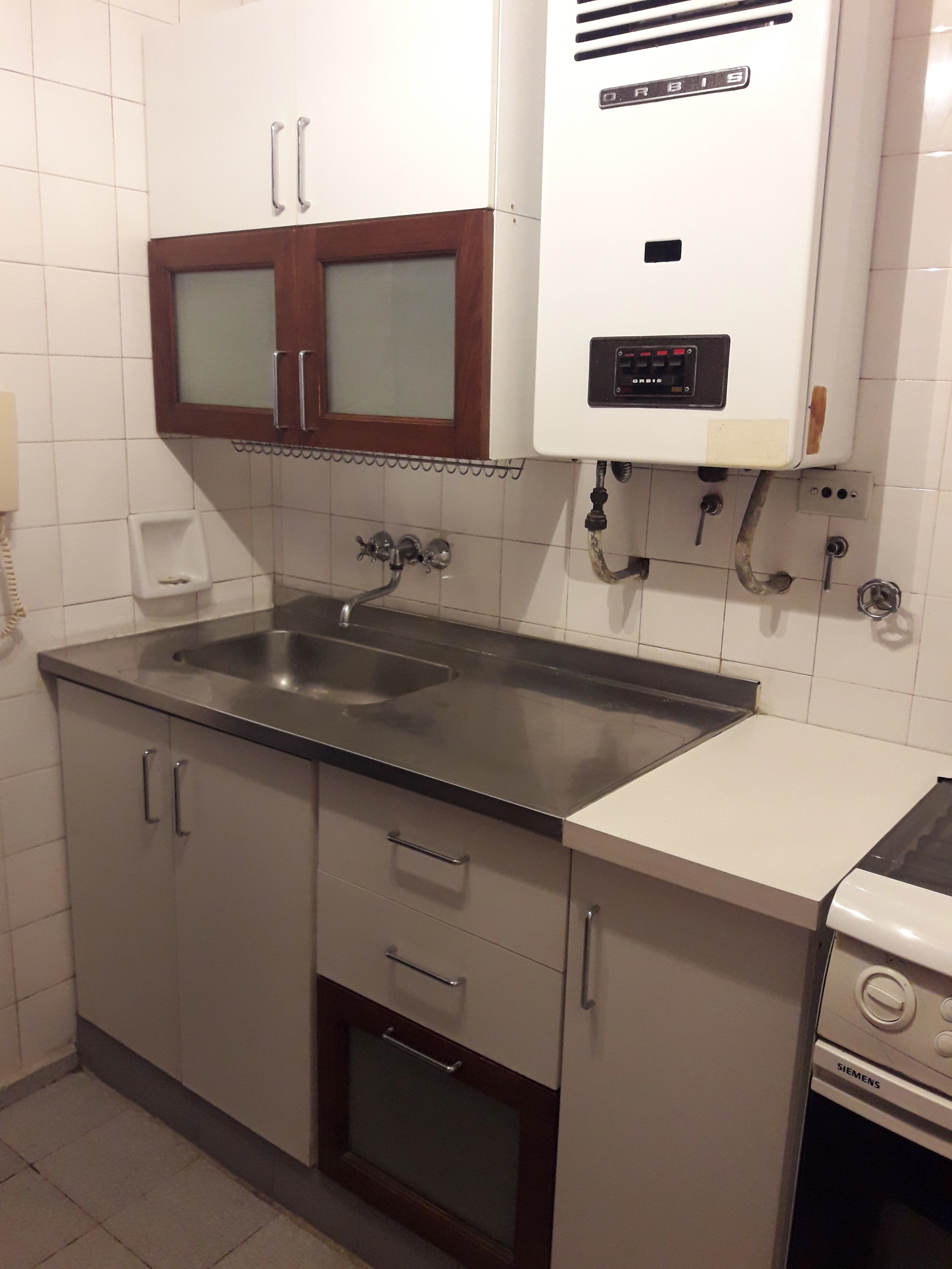 ZONA PATIO OLMOS. Depto.1 dorm. Muy AMPLIO. Vestidor. Balcones. Impecable.