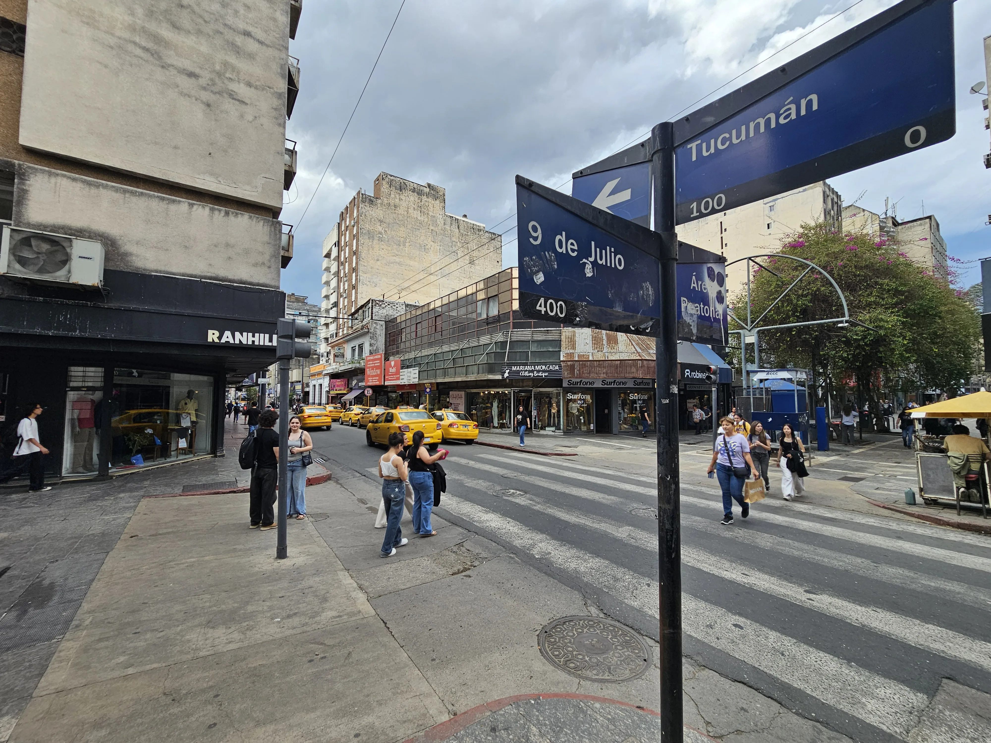 Local Centro Cordoba| TUCUMAN Esq. 9 DE JULIO.
