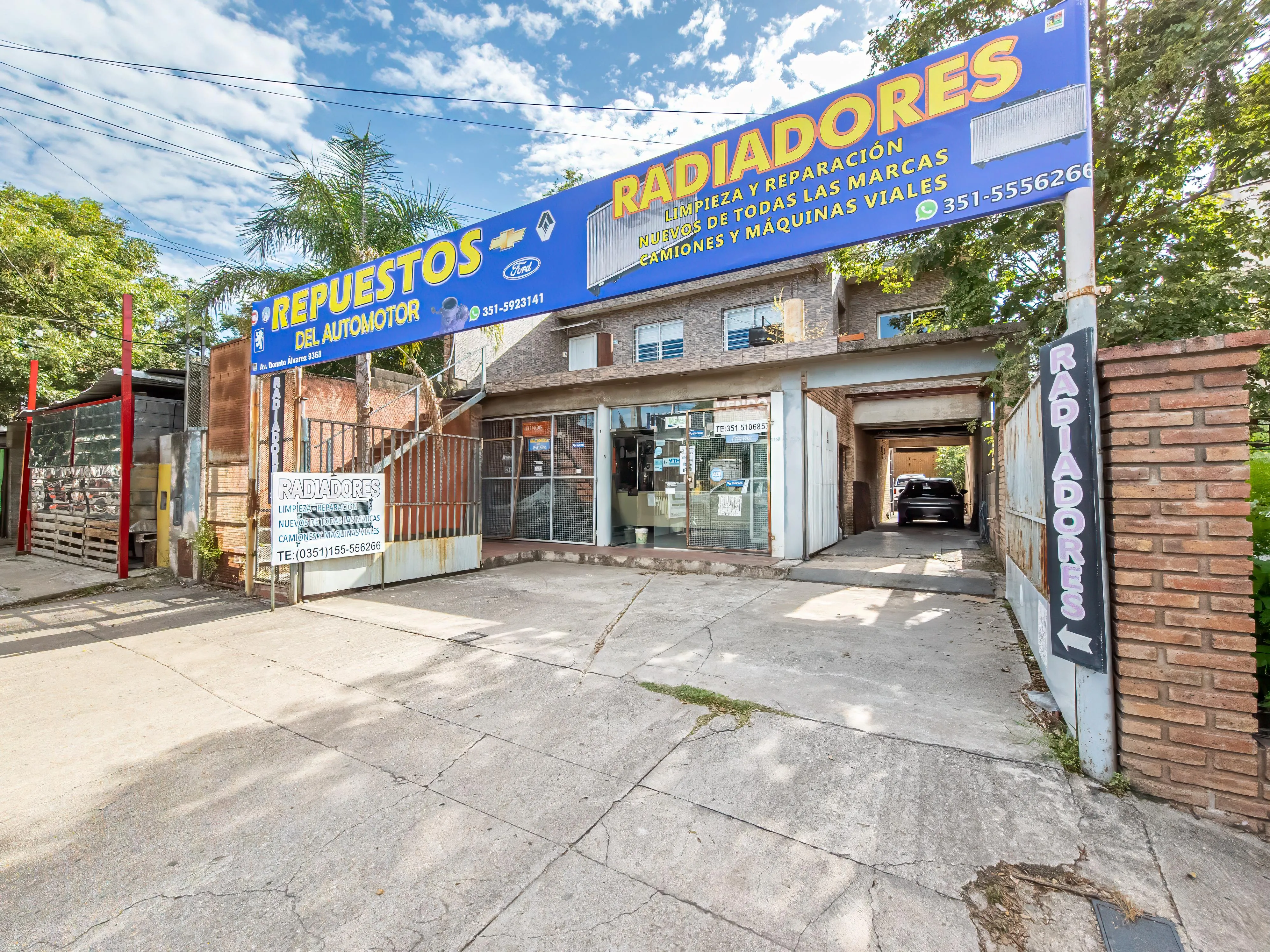 VENTA GALPÓN  DEPARTAMENTO 2 DORMITORIOS  CON TERRAZA  LOCAL COMERCIAL. AV. DONA...