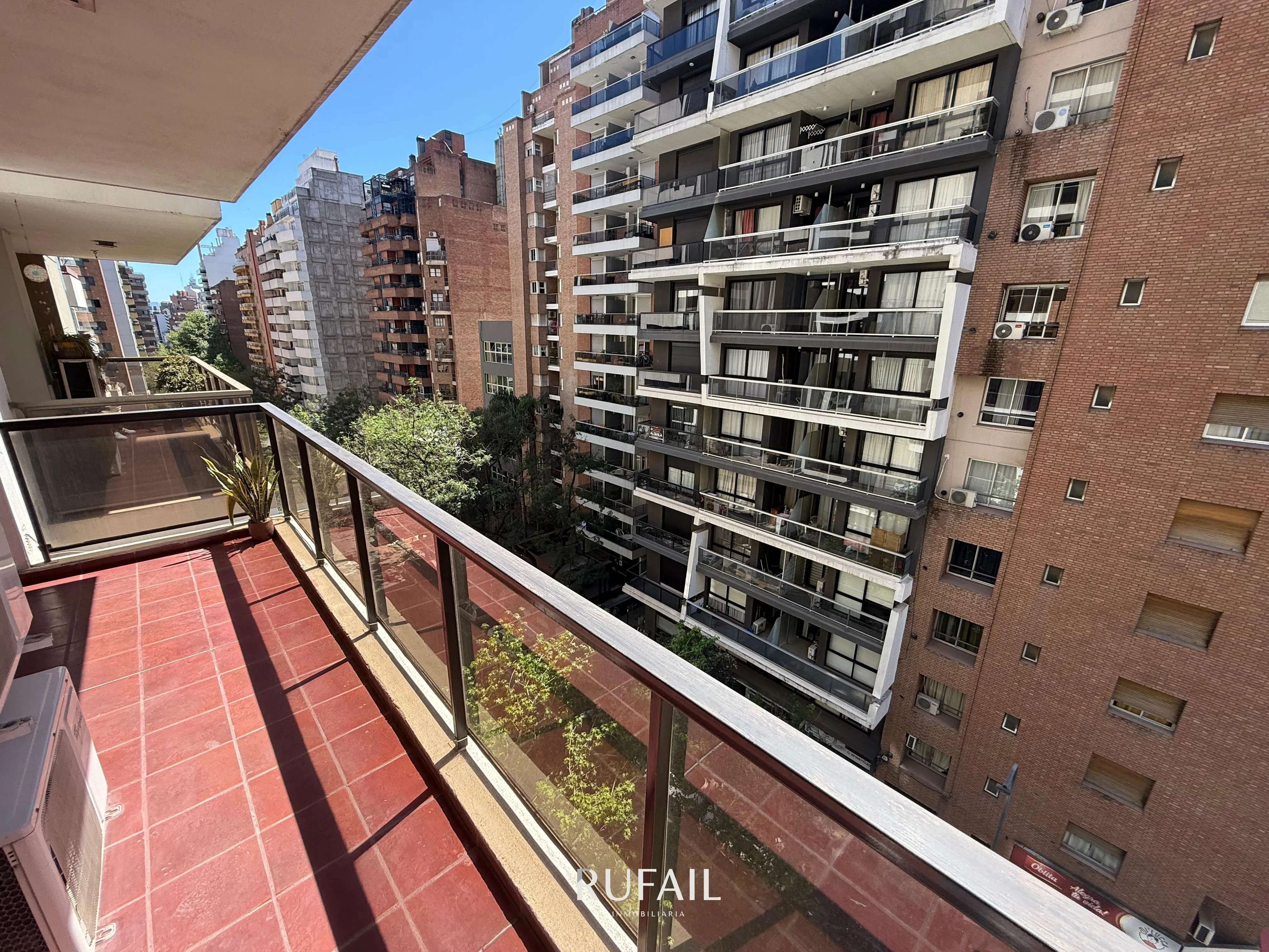 AMOBLADO EN EL CORAZÓN DE NUEVA CBA. 1 DORM. BALCON