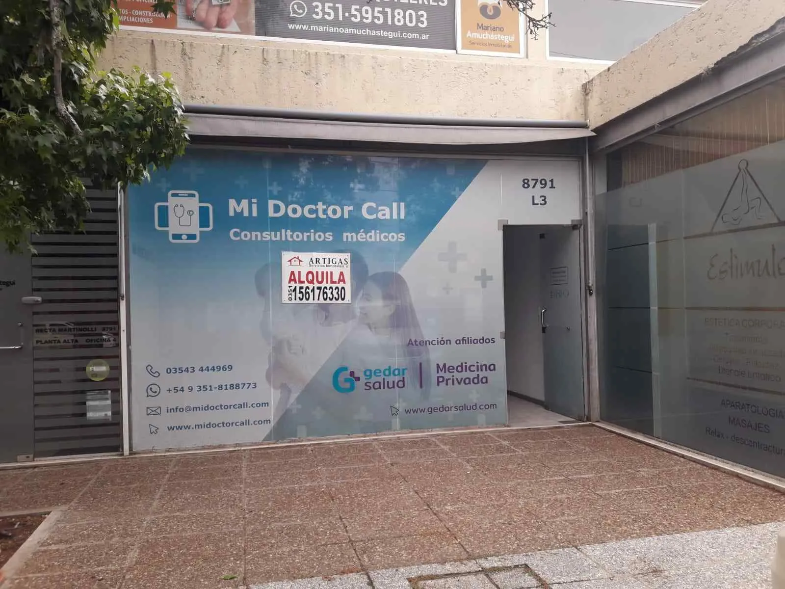 ALQUILO LOCAL COMERCIAL SOBRE RECTA MARTINOLLI AL 8791 DE 65 M2